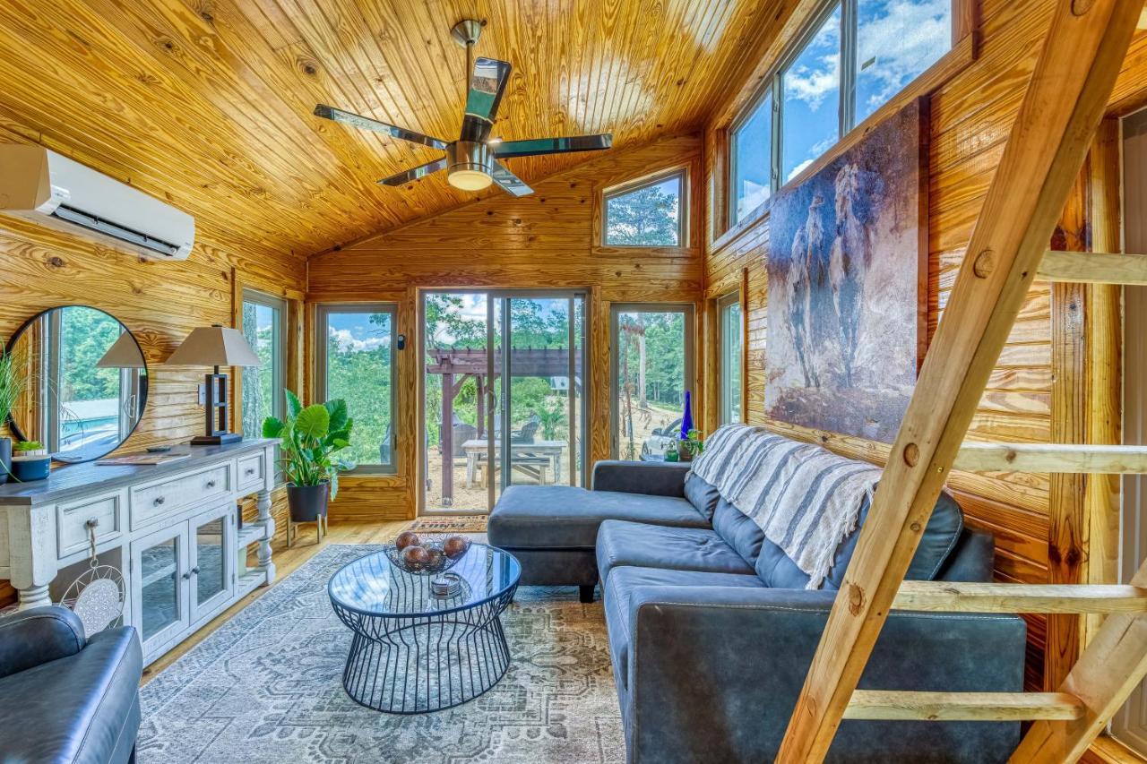 The Gemini-A Dreamy, Waterfront Tiny Cabin Rogersville Екстериор снимка
