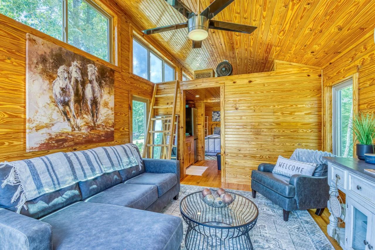 The Gemini-A Dreamy, Waterfront Tiny Cabin Rogersville Екстериор снимка