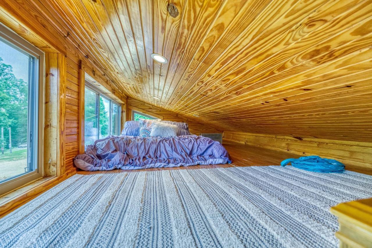 The Gemini-A Dreamy, Waterfront Tiny Cabin Rogersville Екстериор снимка