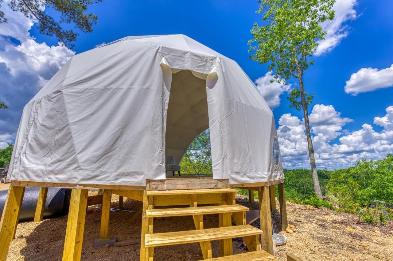 The Gemini-A Dreamy, Waterfront Tiny Cabin Rogersville Екстериор снимка